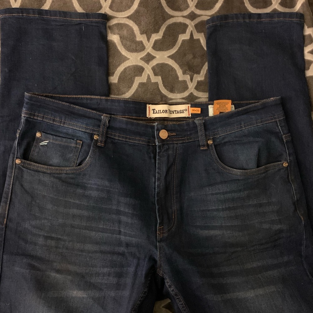 Men’s blue jeans